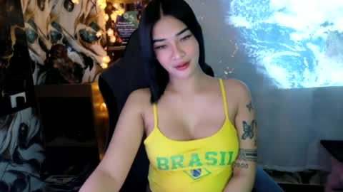 Snapshot of urasiandreamgirlxxx chatting on 15, 6, 2026 jess online show from 15, 6, 2026
