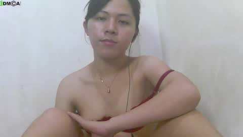 Snapshot of urasianlover69x chatting on 27, 12, 2024 rai online show from 27, 12, 2024