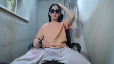 Snapshot of urasiantserika chatting on 21, 11, 2025 Erika online show from 21, 11, 2025