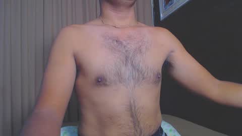 Snapshot of urasianversahunkxx chatting on 12, 12, 2024 johnzen online show from 12, 12, 2024