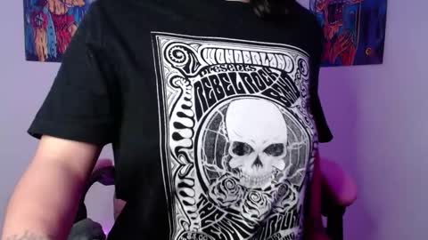 Danielle  online show from 2, 1, 2025