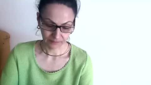 Snapshot of urbankate chatting on 16, 12, 2025 urbankate online show from 16, 12, 2025