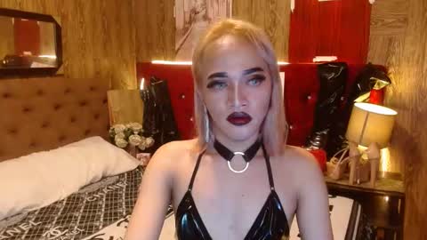 KENDALL online show from 3, 1, 2025