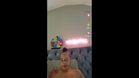 urfaveriri online show from 25, 11, 2025