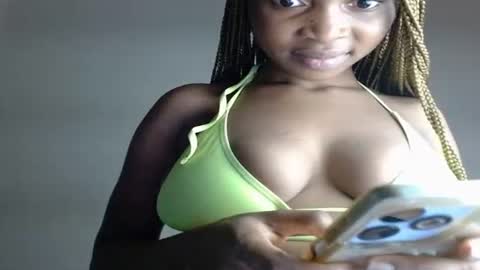 Snapshot of urflirtydoll chatting on 12, 1, 2025 urflirtydoll online show from 12, 1, 2025