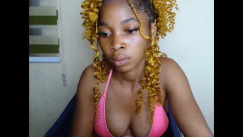 Snapshot of urflirtydoll chatting on 24, 9, 2025 urflirtydoll online show from 24, 9, 2025