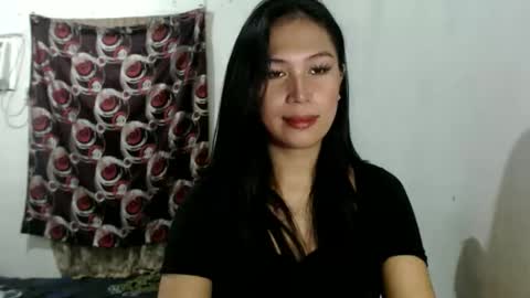 Snapshot of urgirlnabyx chatting on 4, 12, 2025 Call me naby online show from 4, 12, 2025
