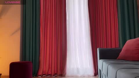 Snapshot of urgoddessjenny chatting on 11, 9, 2025 Jenny online show from 11, 9, 2025