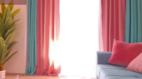 Snapshot of urgoddessjenny chatting on 19, 12, 2025 Jenny online show from 19, 12, 2025