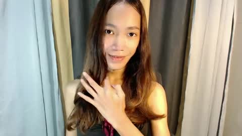 urhot_athena online show from 18, 6, 2026