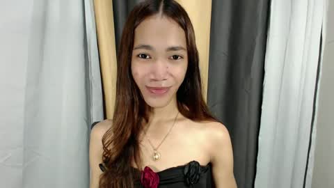 urhot_athena online show from 18, 6, 2026