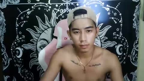 Snapshot of urhot_joshxx chatting on 4, 3, 2025 Josh online show from 4, 3, 2025