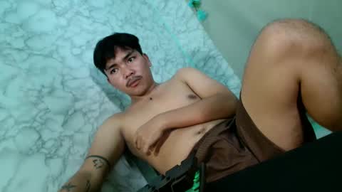 Snapshot of urhot_kharlxoxo chatting on 1, 5, 2026 john carlo online show from 1, 5, 2026