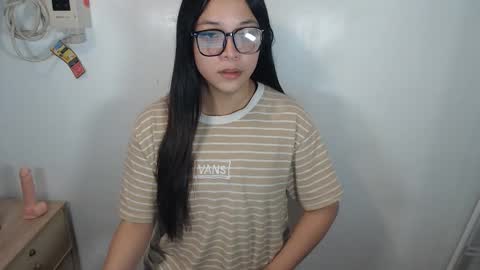 Snapshot of urhotangela chatting on 6, 2, 2026 urhotangela online show from 6, 2, 2026
