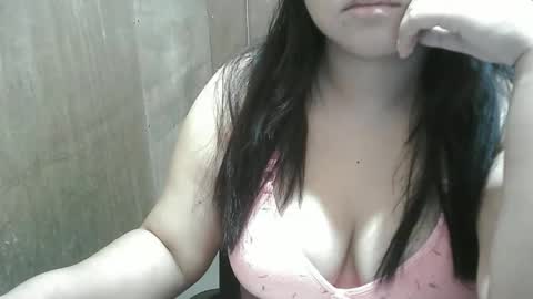 Snapshot of urhotm0m453 chatting on 15, 1, 2026 urhotm0m453 online show from 15, 1, 2026