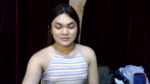 Snapshot of urhottie_bella chatting on 15, 6, 2026 urhottie_bella online show from 15, 6, 2026