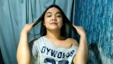 Snapshot of urhottie_bella chatting on 27, 6, 2026 urhottie_bella online show from 27, 6, 2026