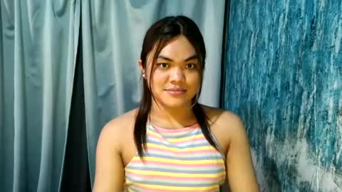 Snapshot of urhottie_bella chatting on 7, 7, 2026 urhottie_bella online show from 7, 7, 2026
