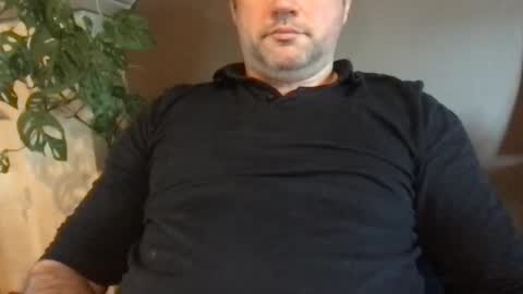 Snapshot of urhungdaddy8 chatting on 25, 11, 2025 Hung Daddy online show from 25, 11, 2025