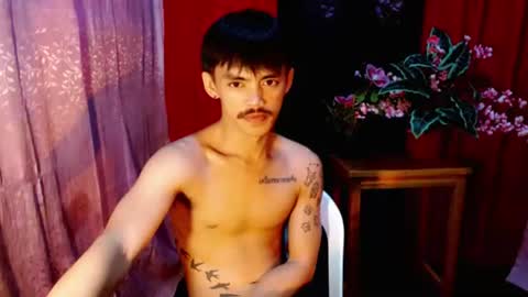 urhunky_boy online show from 13, 7, 2026