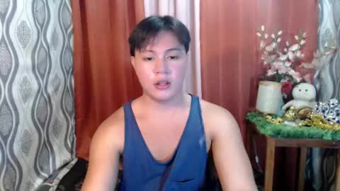 Snapshot of urhunky_ivan chatting on 27, 12, 2024 urhunky_ivan online show from 27, 12, 2024