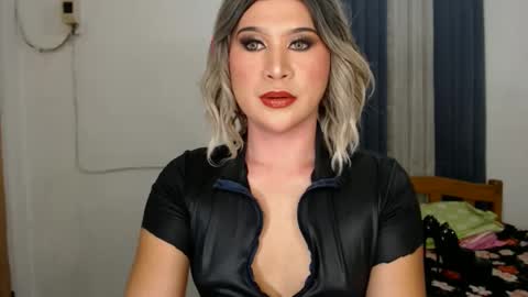 Snapshot of urjerkingdoll chatting on 8, 1, 2025 Zoe online show from 8, 1, 2025