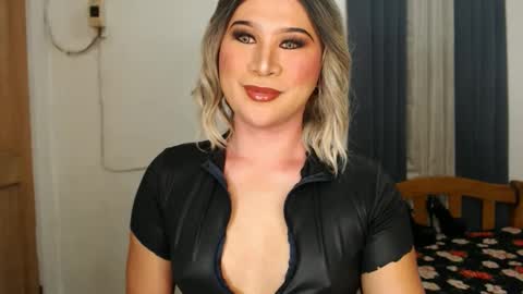 Snapshot of urjerkingdoll chatting on 8, 1, 2025 Zoe online show from 8, 1, 2025