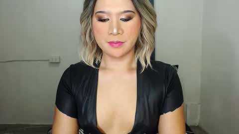 Snapshot of urjerkingdoll chatting on 5, 2, 2025 Zoe online show from 5, 2, 2025