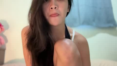 Snapshot of urkatiecookie chatting on 5, 6, 2026 Amira online show from 5, 6, 2026