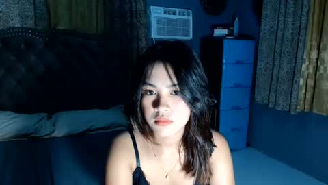 Snapshot of urlady_mia chatting on 17, 7, 2026 Mia online show from 17, 7, 2026