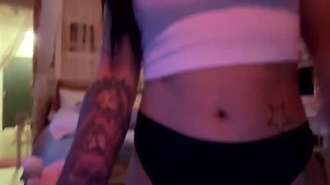 Snapshot of urlittlefilipina chatting on 3, 12, 2025 urlittlefilipina online show from 3, 12, 2025