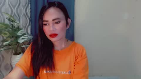 urlovely_che online show from 21, 7, 2026
