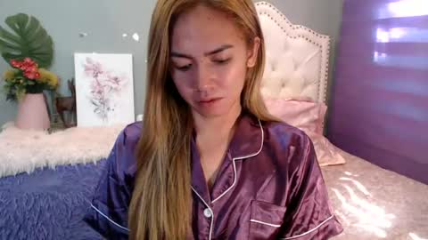Snapshot of urlovelypinayxxx chatting on 19, 6, 2026 MIYA online show from 19, 6, 2026
