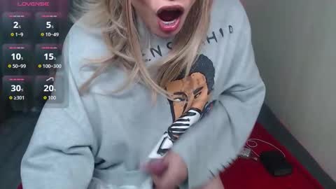 fucking hot kate online show from 19, 3, 2026