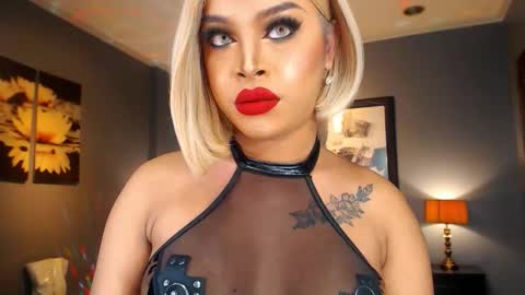 UrMajestyTyra online show from 21, 2, 2026