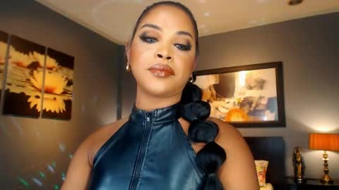 UrMajestyTyra online show from 23, 5, 2026