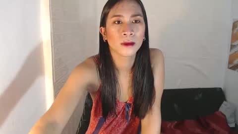 Navea online show from 21, 2, 2025