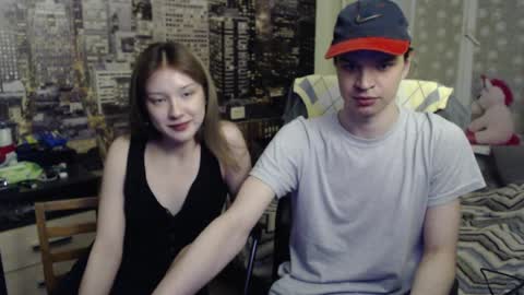 Snapshot of uroxygen chatting on 6, 4, 2026 Mary online show from 6, 4, 2026