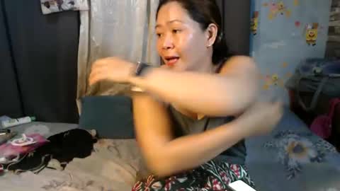 urpinay_singlemother online show from 6, 6, 2026