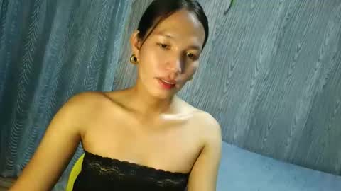Snapshot of urpinaylovelyjuliaxxx chatting on 25, 10, 2025 queen julia not into CHEAPGUY online show from 25, 10, 2025