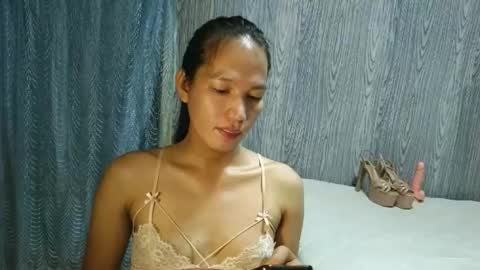 Snapshot of urpinaylovelyjuliaxxx chatting on 28, 11, 2025 queen julia not into CHEAPGUY online show from 28, 11, 2025