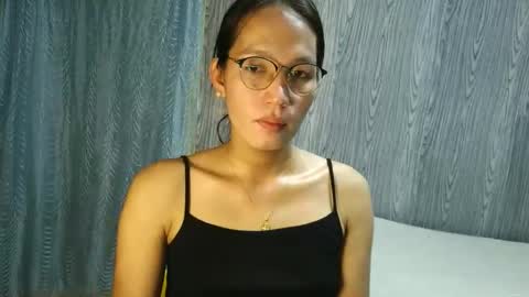 Snapshot of urpinaylovelyjuliaxxx chatting on 4, 12, 2025 queen julia not into CHEAPGUY online show from 4, 12, 2025