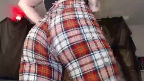 Maxi Mills . My Orgasm is in your hands Private is Open online show from 12, 3, 2026