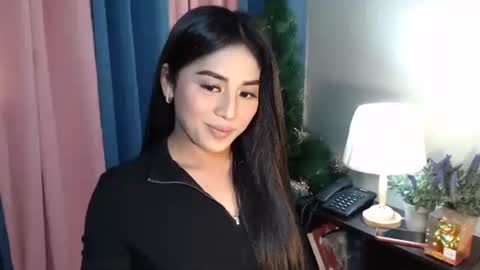 Snapshot of urseductive_calixx chatting on 2, 11, 2025 JUST CALL ME CALI online show from 2, 11, 2025