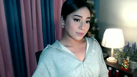 Snapshot of urseductive_calixx chatting on 22, 11, 2025 JUST CALL ME CALI online show from 22, 11, 2025