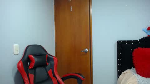 Eveling Blanco  online show from 6, 4, 2026