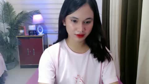 Snapshot of ursweet_athisa18 chatting on 2, 12, 2025 Athisa online show from 2, 12, 2025