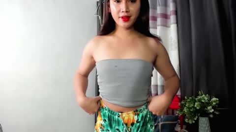 Snapshot of ursweet_athisa18 chatting on 20, 12, 2025 Athisa online show from 20, 12, 2025