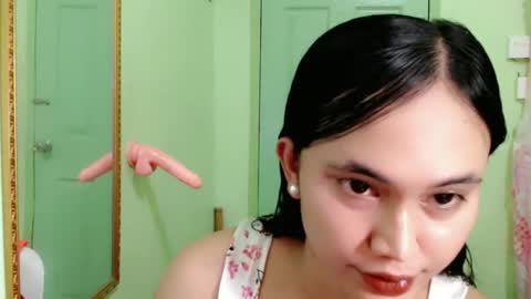 Snapshot of ursweet_athisa18 chatting on 8, 2, 2026 Athisa online show from 8, 2, 2026