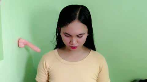 Snapshot of ursweet_athisa18 chatting on 3, 3, 2026 Athisa online show from 3, 3, 2026